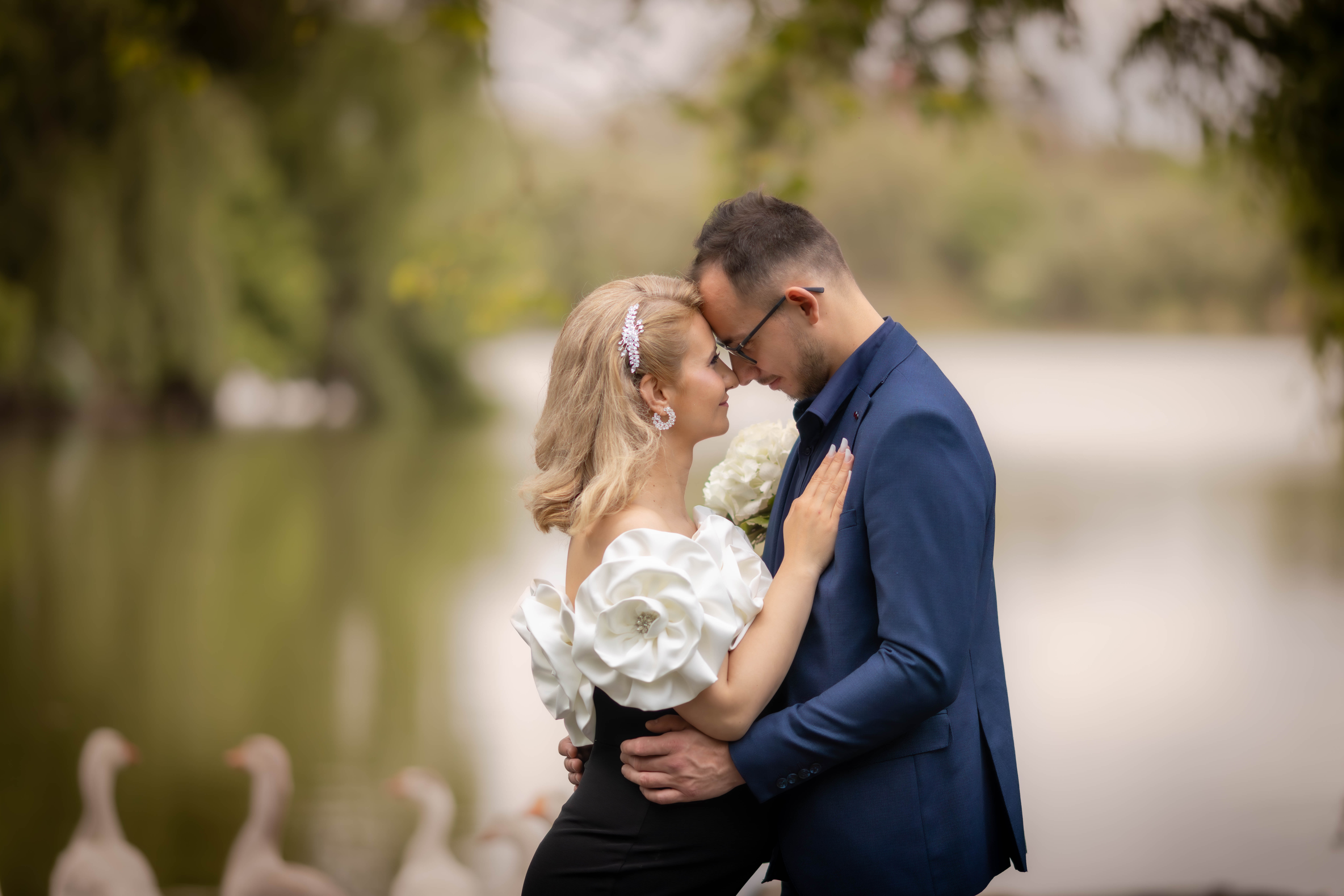 Fotografie cununie civilă București – ceremonie, parc și petrecere